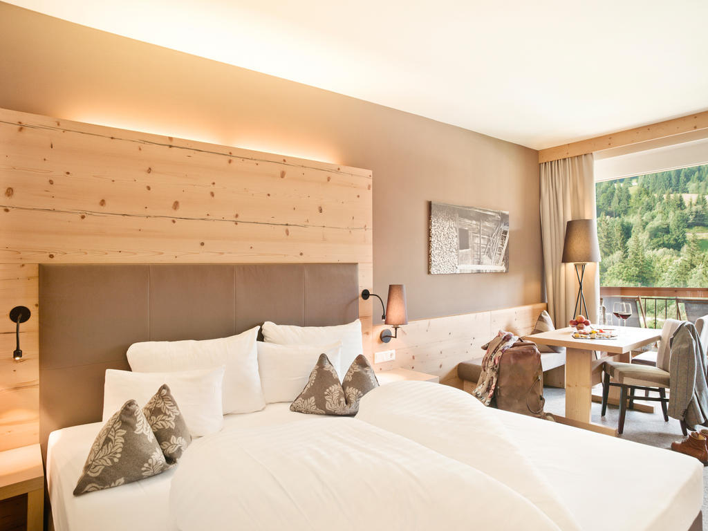 Hotel Forsthofgut Leogang Rum bild